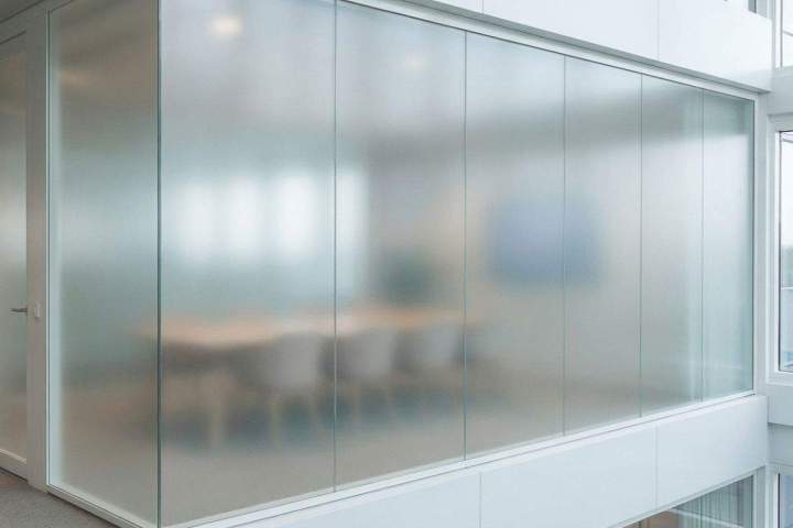 Sublimez vos intérieurs avec l'e-film, alliant esthétique et fonctionnalité.